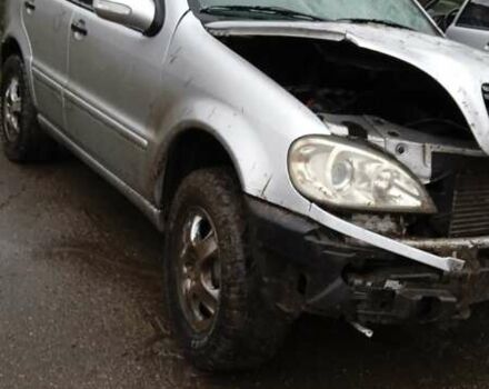 Сірий Мерседес М-Клас, об'ємом двигуна 2.7 л та пробігом 320 тис. км за 3500 $, фото 1 на Automoto.ua