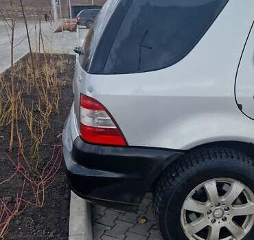 Сірий Мерседес М-Клас, об'ємом двигуна 2.69 л та пробігом 403 тис. км за 6000 $, фото 7 на Automoto.ua