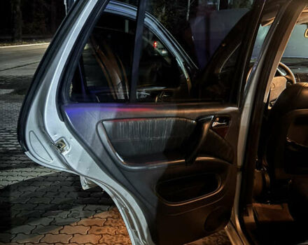 Серый Мерседес М-Класс, объемом двигателя 4 л и пробегом 250 тыс. км за 6200 $, фото 10 на Automoto.ua