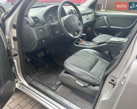 Серый Мерседес М-Класс, объемом двигателя 2.7 л и пробегом 327 тыс. км за 8500 $, фото 30 на Automoto.ua