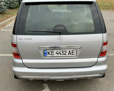 Серый Мерседес М-Класс, объемом двигателя 3.72 л и пробегом 299 тыс. км за 7000 $, фото 5 на Automoto.ua