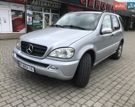 Серый Мерседес М-Класс, объемом двигателя 2.7 л и пробегом 394 тыс. км за 7950 $, фото 3 на Automoto.ua