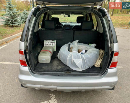 Серый Мерседес М-Класс, объемом двигателя 3.72 л и пробегом 299 тыс. км за 7000 $, фото 23 на Automoto.ua