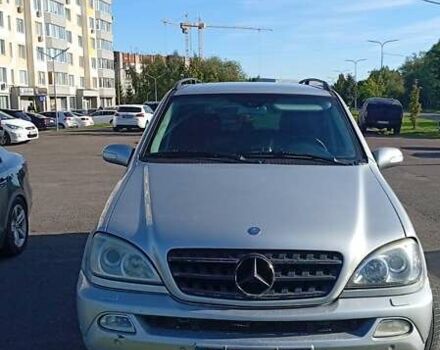 Серый Мерседес М-Класс, объемом двигателя 2.7 л и пробегом 290 тыс. км за 6999 $, фото 5 на Automoto.ua