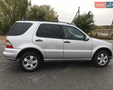 Сірий Мерседес М-Клас, об'ємом двигуна 2.7 л та пробігом 340 тис. км за 4350 $, фото 4 на Automoto.ua