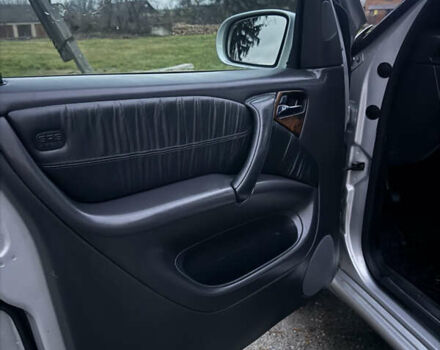 Серый Мерседес М-Класс, объемом двигателя 2.69 л и пробегом 474 тыс. км за 7000 $, фото 14 на Automoto.ua