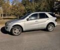 Сірий Мерседес М-Клас, об'ємом двигуна 2.99 л та пробігом 312 тис. км за 9999 $, фото 2 на Automoto.ua