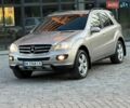 Сірий Мерседес М-Клас, об'ємом двигуна 3.5 л та пробігом 307 тис. км за 8950 $, фото 1 на Automoto.ua