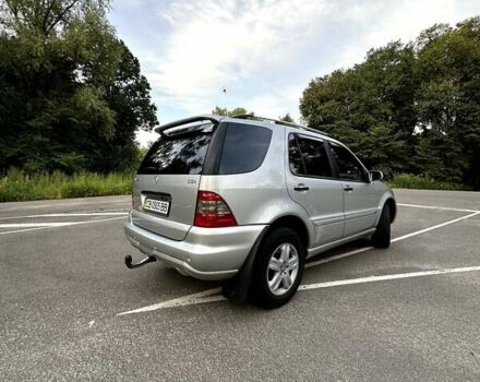 Сірий Мерседес М-Клас, об'ємом двигуна 2.69 л та пробігом 280 тис. км за 10500 $, фото 2 на Automoto.ua