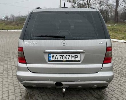 Серый Мерседес М-Класс, объемом двигателя 2.69 л и пробегом 383 тыс. км за 9800 $, фото 16 на Automoto.ua