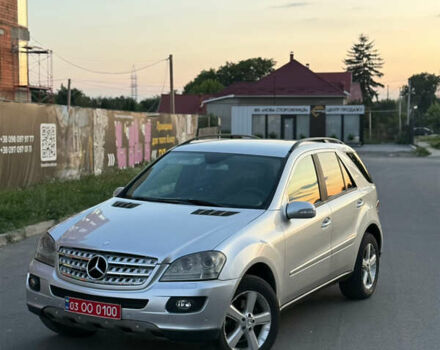 Сірий Мерседес М-Клас, об'ємом двигуна 3 л та пробігом 350 тис. км за 10400 $, фото 23 на Automoto.ua