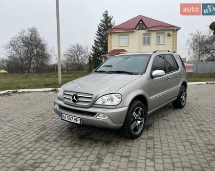 Серый Мерседес М-Класс, объемом двигателя 2.69 л и пробегом 383 тыс. км за 9800 $, фото 3 на Automoto.ua