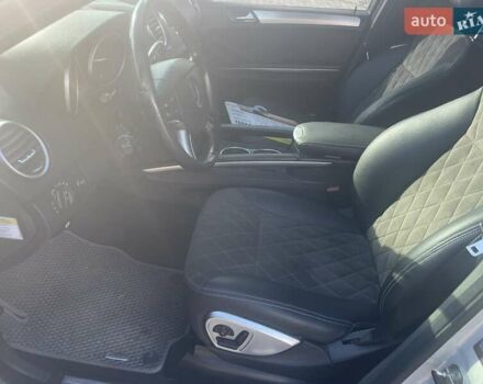 Сірий Мерседес М-Клас, об'ємом двигуна 3.5 л та пробігом 303 тис. км за 9500 $, фото 7 на Automoto.ua