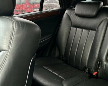 Серый Мерседес М-Класс, объемом двигателя 4.97 л и пробегом 228 тыс. км за 10000 $, фото 10 на Automoto.ua