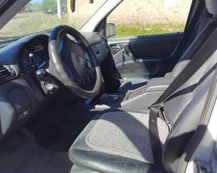 Сірий Мерседес М-Клас, об'ємом двигуна 2.7 л та пробігом 300 тис. км за 7500 $, фото 7 на Automoto.ua