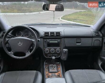 Серый Мерседес М-Класс, объемом двигателя 2.69 л и пробегом 383 тыс. км за 9800 $, фото 28 на Automoto.ua