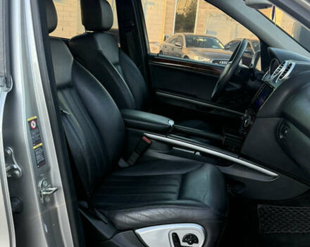 Серый Мерседес М-Класс, объемом двигателя 3.5 л и пробегом 300 тыс. км за 7999 $, фото 23 на Automoto.ua