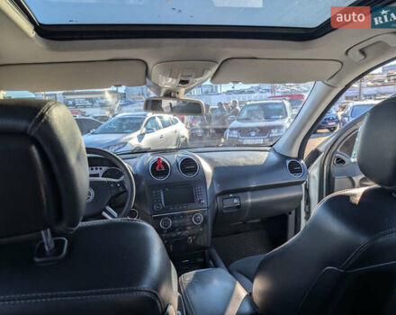 Серый Мерседес М-Класс, объемом двигателя 3 л и пробегом 380 тыс. км за 10500 $, фото 11 на Automoto.ua