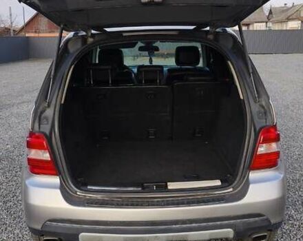 Серый Мерседес М-Класс, объемом двигателя 3 л и пробегом 419 тыс. км за 6200 $, фото 1 на Automoto.ua