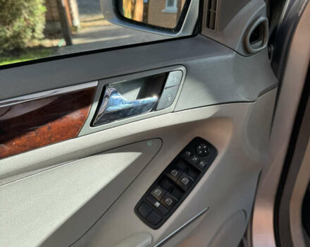 Серый Мерседес М-Класс, объемом двигателя 4.97 л и пробегом 300 тыс. км за 8500 $, фото 8 на Automoto.ua