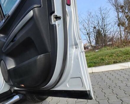 Серый Мерседес М-Класс, объемом двигателя 3 л и пробегом 265 тыс. км за 12300 $, фото 9 на Automoto.ua