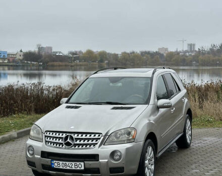 Серый Мерседес М-Класс, объемом двигателя 3.5 л и пробегом 305 тыс. км за 7190 $, фото 4 на Automoto.ua