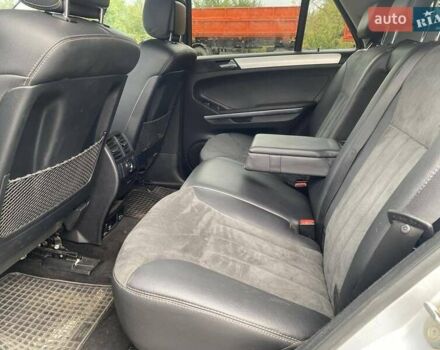 Сірий Мерседес М-Клас, об'ємом двигуна 2.99 л та пробігом 360 тис. км за 9300 $, фото 9 на Automoto.ua