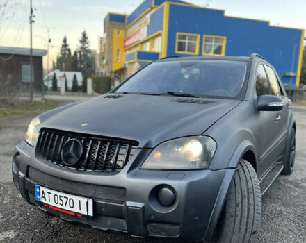 Серый Мерседес М-Класс, объемом двигателя 6.21 л и пробегом 250 тыс. км за 14500 $, фото 3 на Automoto.ua