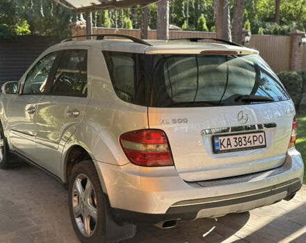 Серый Мерседес М-Класс, объемом двигателя 4.97 л и пробегом 300 тыс. км за 8500 $, фото 4 на Automoto.ua