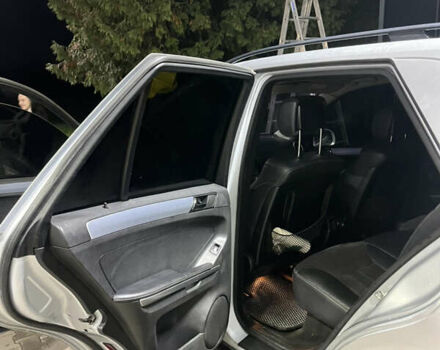 Сірий Мерседес М-Клас, об'ємом двигуна 3 л та пробігом 315 тис. км за 10700 $, фото 7 на Automoto.ua