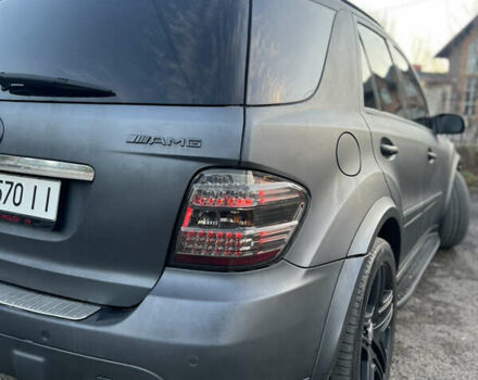 Серый Мерседес М-Класс, объемом двигателя 6.21 л и пробегом 250 тыс. км за 14500 $, фото 11 на Automoto.ua