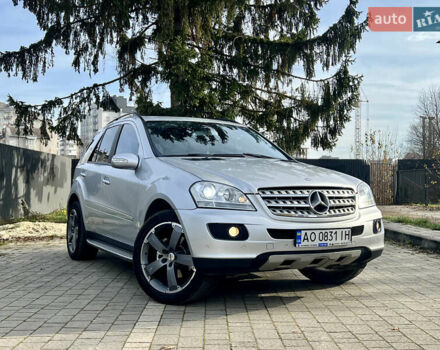 Серый Мерседес М-Класс, объемом двигателя 3 л и пробегом 345 тыс. км за 12400 $, фото 1 на Automoto.ua