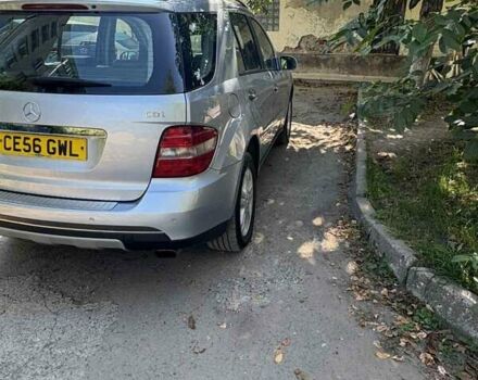 Серый Мерседес М-Класс, объемом двигателя 0 л и пробегом 160 тыс. км за 4939 $, фото 3 на Automoto.ua