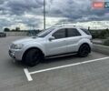 Серый Мерседес М-Класс, объемом двигателя 3.5 л и пробегом 303 тыс. км за 8499 $, фото 22 на Automoto.ua