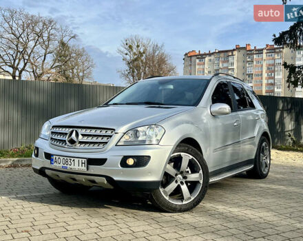 Серый Мерседес М-Класс, объемом двигателя 3 л и пробегом 345 тыс. км за 12400 $, фото 11 на Automoto.ua