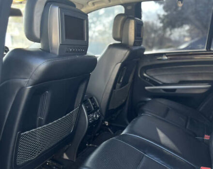 Серый Мерседес М-Класс, объемом двигателя 6.21 л и пробегом 250 тыс. км за 14500 $, фото 22 на Automoto.ua