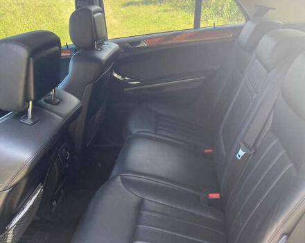 Мерседес М-Класс 2006 в Киеве на Automoto.ua Серый Мерседес М-Класс, объемом двигателя 3.5 л и пробегом 255 тыс. км за 10500 $, фото 10 на Automoto.ua