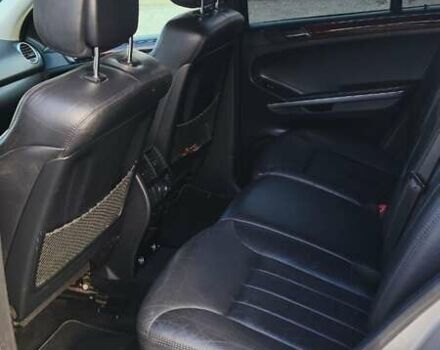 Серый Мерседес М-Класс, объемом двигателя 3 л и пробегом 419 тыс. км за 6200 $, фото 9 на Automoto.ua