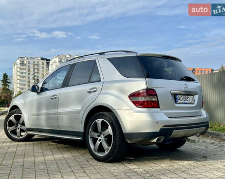 Серый Мерседес М-Класс, объемом двигателя 3 л и пробегом 345 тыс. км за 12400 $, фото 9 на Automoto.ua