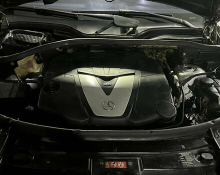 Сірий Мерседес М-Клас, об'ємом двигуна 3 л та пробігом 315 тис. км за 10700 $, фото 11 на Automoto.ua