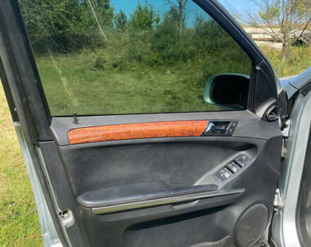 Мерседес М-Класс 2006 в Киеве на Automoto.ua Серый Мерседес М-Класс, объемом двигателя 3.5 л и пробегом 255 тыс. км за 10500 $, фото 8 на Automoto.ua