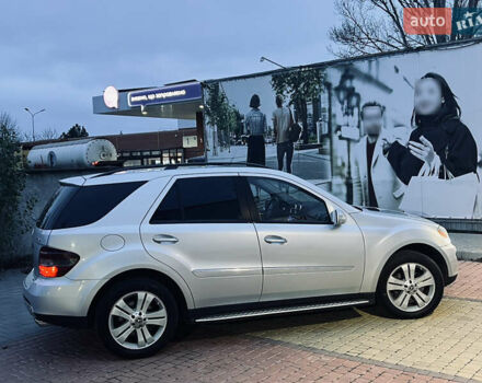 Сірий Мерседес М-Клас, об'ємом двигуна 3.5 л та пробігом 240 тис. км за 9700 $, фото 25 на Automoto.ua