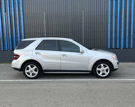 Серый Мерседес М-Класс, объемом двигателя 3 л и пробегом 150 тыс. км за 13500 $, фото 19 на Automoto.ua