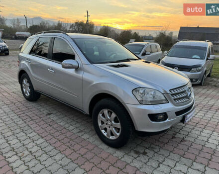 Сірий Мерседес М-Клас, об'ємом двигуна 2.99 л та пробігом 262 тис. км за 10700 $, фото 1 на Automoto.ua