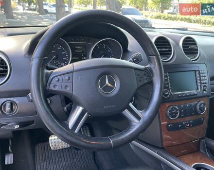 Серый Мерседес М-Класс, объемом двигателя 3.5 л и пробегом 258 тыс. км за 8999 $, фото 15 на Automoto.ua