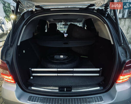 Сірий Мерседес М-Клас, об'ємом двигуна 3.5 л та пробігом 240 тис. км за 9700 $, фото 36 на Automoto.ua