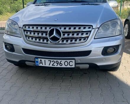 Сірий Мерседес М-Клас, об'ємом двигуна 3 л та пробігом 297 тис. км за 11500 $, фото 1 на Automoto.ua