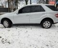 Серый Мерседес М-Класс, объемом двигателя 2.99 л и пробегом 318 тыс. км за 11999 $, фото 5 на Automoto.ua