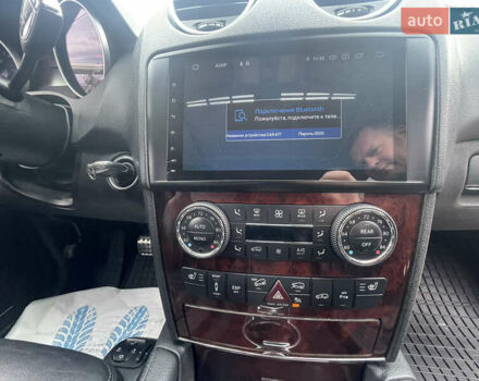 Серый Мерседес М-Класс, объемом двигателя 3.5 л и пробегом 255 тыс. км за 8200 $, фото 21 на Automoto.ua