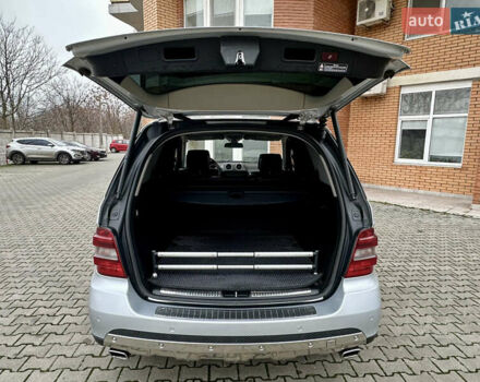 Серый Мерседес М-Класс, объемом двигателя 3.5 л и пробегом 240 тыс. км за 9800 $, фото 43 на Automoto.ua